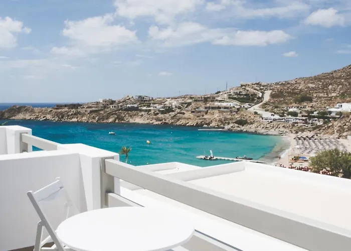 ホテル スーパー パラダイス スイーツ 2*