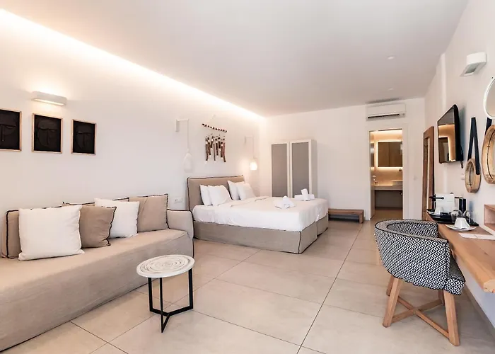 ホテル スーパー パラダイス スイーツ 2*