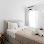 Super Paradise Hotel Hotel 2*