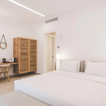 Super Paradise Hotel Отель