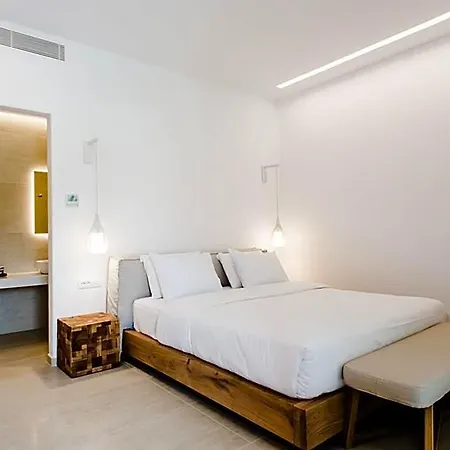 Super Paradise Hotel Отель