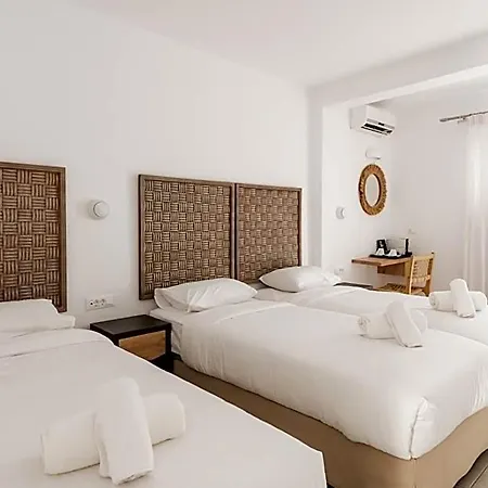 Отель Super Paradise Hotel 2*