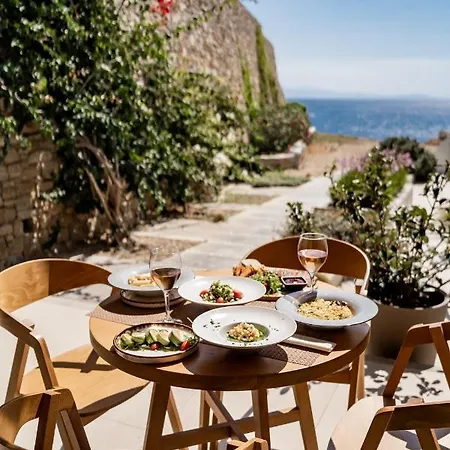 Ξενοδοχείο Super Paradise Hotel